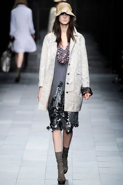 Look 45